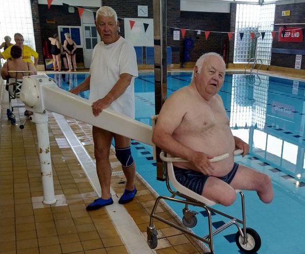 Another Image zoom-on-hover effect